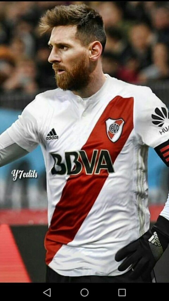 Se va “El Nalgon “, te reservamos la 10........ pero la cinta de Capitán sigue siendo de Ponzio 
#riverteesperaLeo