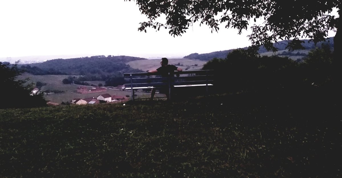 erhanavdullahuu's tweet photo. Only in the middle of the heart can we see clearly the most important things where they cannot be seen with the naked eye.
#viw #relax #natur #beautifulvew #naturephotography📸
#3EOA #akababaqorri https://t.co/5GEevaFU6B