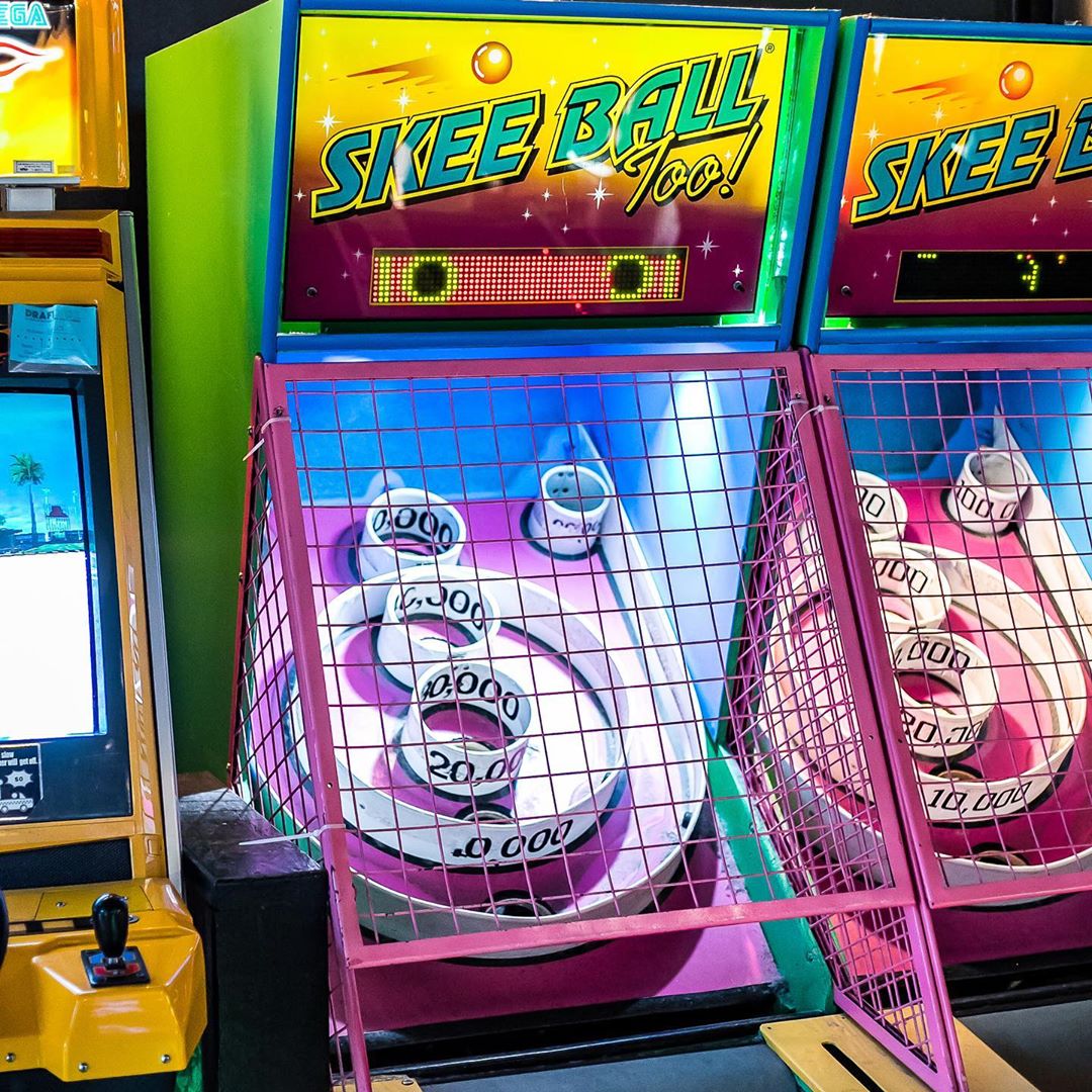 draftcade's tweet photo. #KansasCity, Skee Ball is included in the price of a wristband! $7 gets you a wristband for unlimited gameplay on all arcade games and pinball machines for 1 day! https://t.co/5MXHKbW3uN