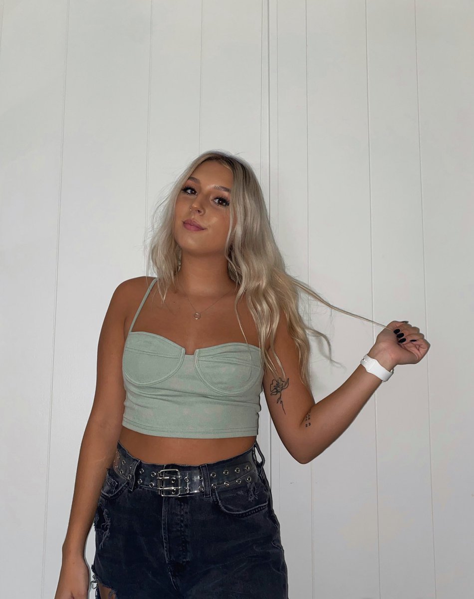 saigepeeblerrr's tweet photo. #NewProfiIePic plus one ✨ https://t.co/xh6XARKQXg