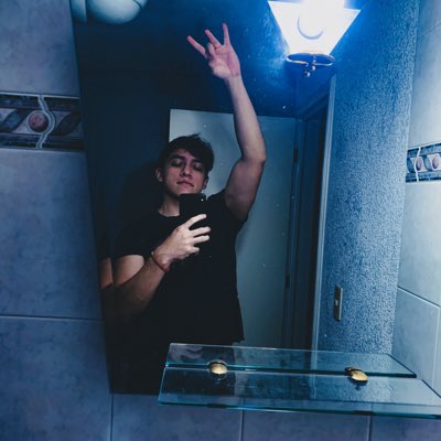 Sooy_Jr's tweet photo. #NuevaFotoDePerfil https://t.co/QgiDnTwK3G