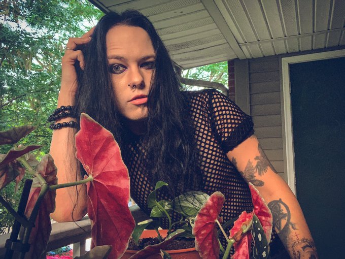 It&rsquo;s so hard to feel sexy when you&rsquo;re bummed https://t.co/yOESJgkBDX