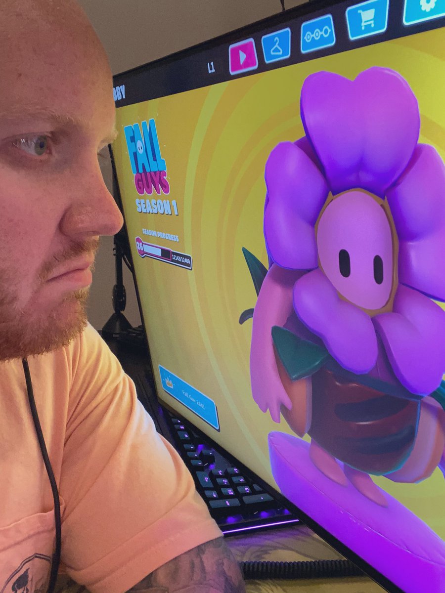 timthetatman's tweet photo. My #sponsor @NZXT just launched a $699 PC, making it even easier to come troll me in Fall Guys. BTW tomorrow I’m giving away 1 starter PC for every Fall Guys win I get! https://t.co/GqnJVdrbr1 https://t.co/T2N6F8MLay
