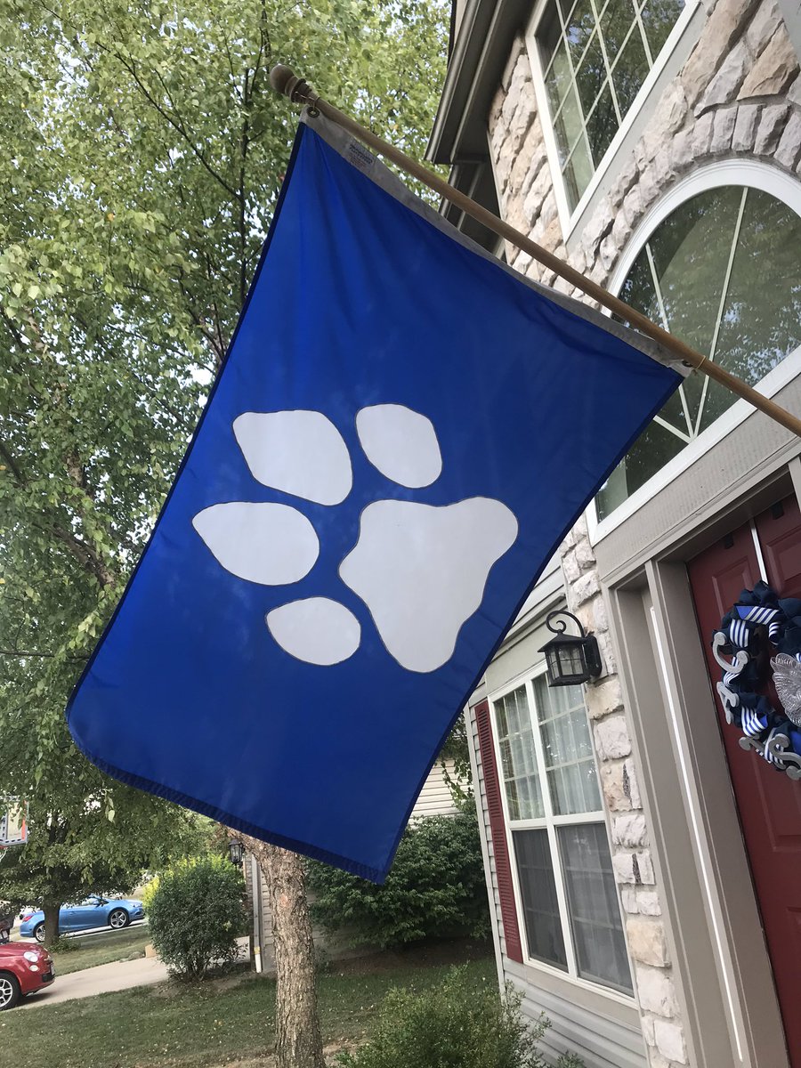 Craig Pettit (@jeepster85) on Twitter photo Paws Up! Letโs see that Paw pride flying! #gameweek #pawsup <a href="/hdvfootball/">Hilliard Davidson FB</a> <a href="/DavidsonTDClub/">Hilliard Davidson Touchdown Club</a> <a href="/hd_athletics/">HD Athletics</a> <a href="/HDHSstudentsect/">Hilliard Davidson Student Section</a> <a href="/wmscatsfootball/">Hilliard Weaver Wildcat Football</a> <a href="/DavidsonHS/">Hilliard Davidson</a> Paws Up! Letโs see that Paw pride flying! #gameweek #pawsup <a href="/hdvfootball/">Hilliard Davidson FB</a> <a href="/DavidsonTDClub/">Hilliard Davidson Touchdown Club</a> <a href="/hd_athletics/">HD Athletics</a> <a href="/HDHSstudentsect/">Hilliard Davidson Student Section</a> <a href="/wmscatsfootball/">Hilliard Weaver Wildcat Football</a> <a href="/DavidsonHS/">Hilliard Davidson</a>