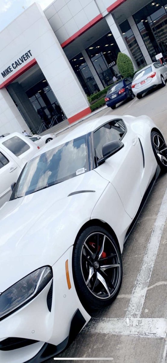 OkayRickk's tweet photo. I’ve been through so much but God makes no mistakes ! Just bought my 2nd dream Car at 20 years old by my lonely .. Worked my ass off , late nights  no sleep, Early mornings , Cut off bad habits &amp; people .  Took control of my destiny.  God is good. https://t.co/QsqpAFfhkQ
