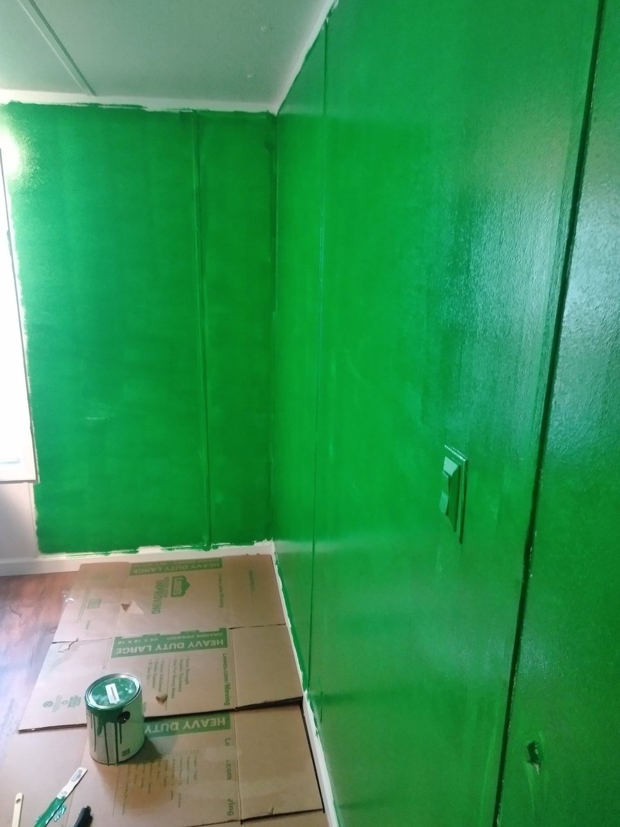 chopstalk1111's tweet image. Green Screens done need to be cloth after all! 
If you are streaming on a budget, this is highly recommend.
#paintscreen