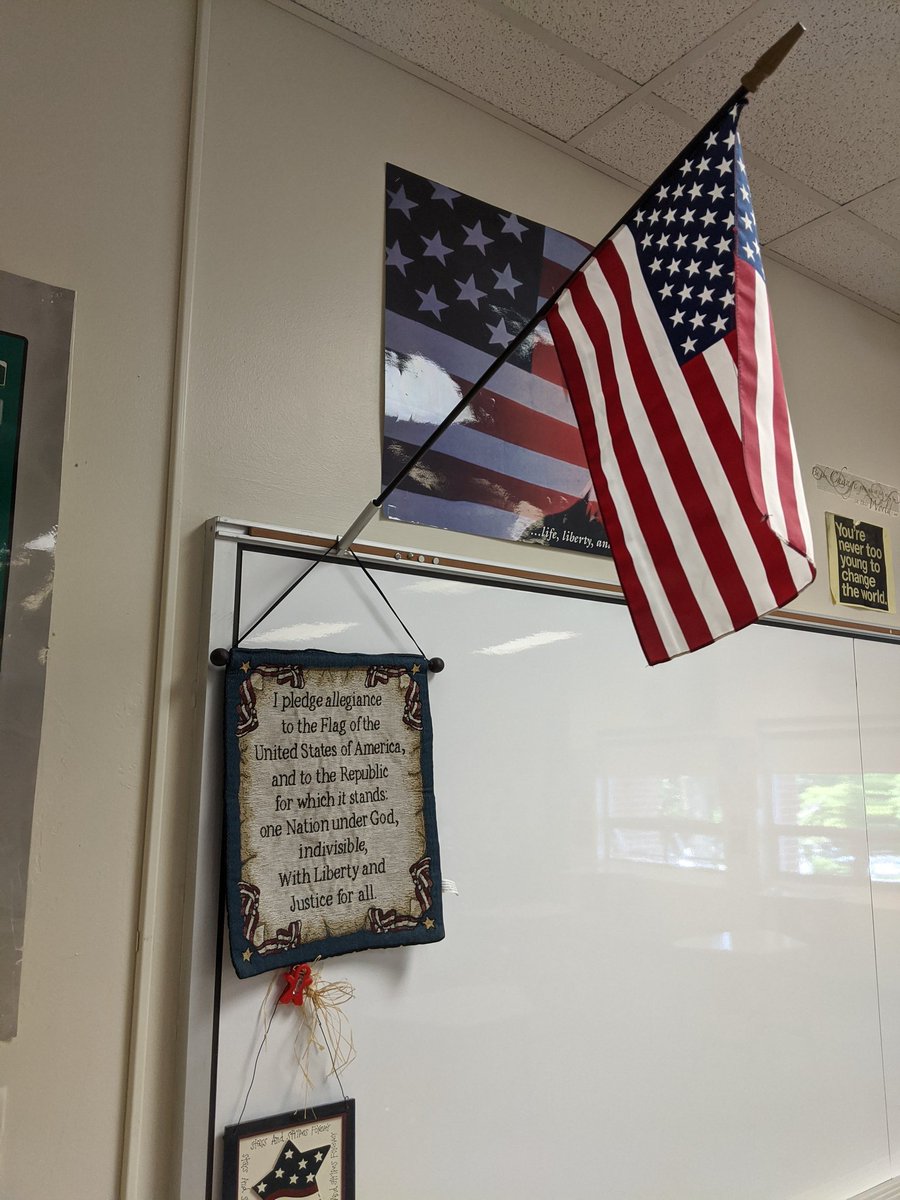 CoTeachHistory's tweet photo. It's GO time!! After being empty for 5 months, this history room is ready for classes! I can't wait to meet all of my students tomorrow. Together we will make it a great (and memorable) year!!! #wilsonsouthern #wilsonsd. https://t.co/uActegiuSz