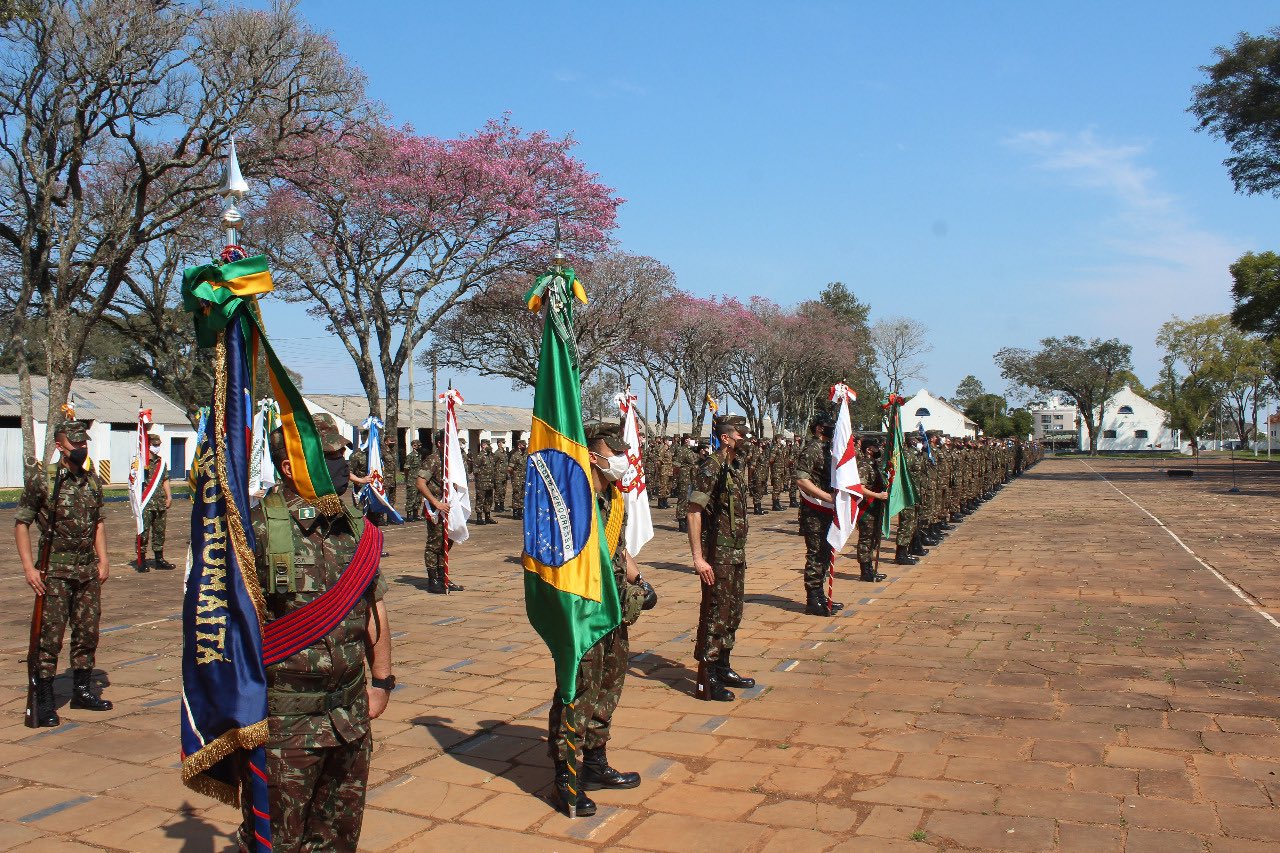 Salve a Cavalaria do Exército Brasileiro!