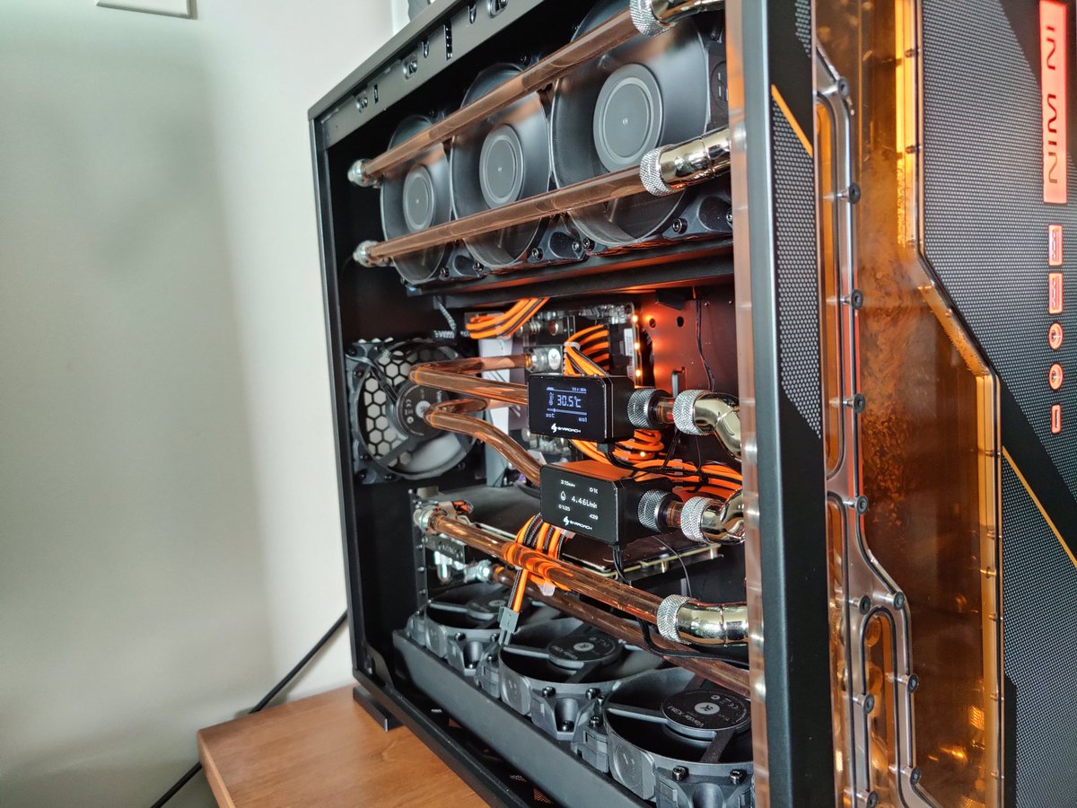 CGameDev's tweet image. #pimpmypc GPU: GTX Titan X