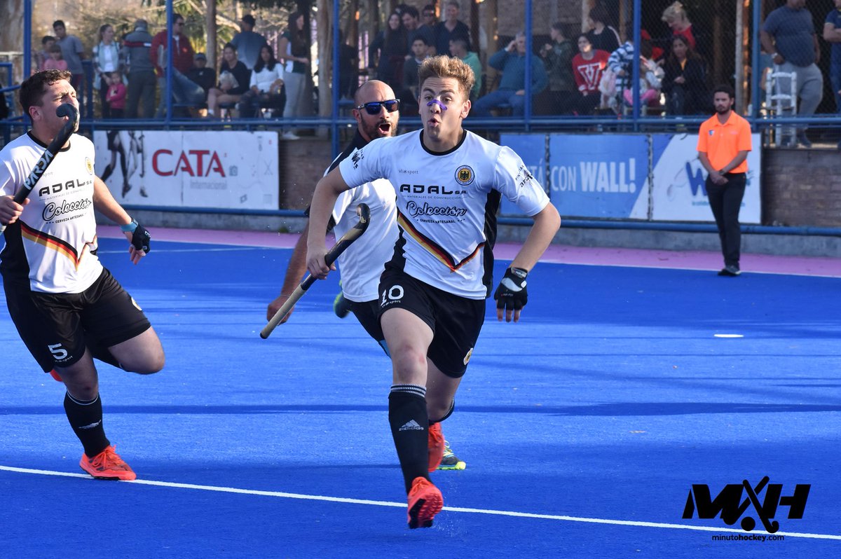 MinutoHockey's tweet photo. #RecuerdosMH 🔙💭

🔵 Hace un año, Alemán 🇩🇪 se consagraba campeón del Campeonato Argentino de Clubes B.

🔵 Los Teutones se impusieron en la final frente a Vistalba por penales y se quedaron de manera invicta con el título en el torneo que se jugó en Mendoza.🏆 https://t.co/2yJOVnRz95