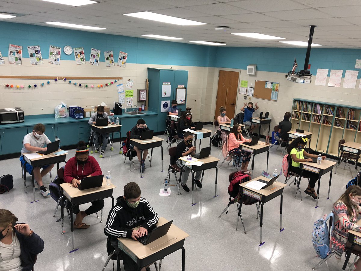 JodiWilmoth's tweet photo. I just love my sweet class this year! They have all displayed leadership in our school this week by following our new safety protocols and setting an example for younger students. #5thgradefacetoface #joleaders #macsawesome #jobears https://t.co/hK9pMjdfmq