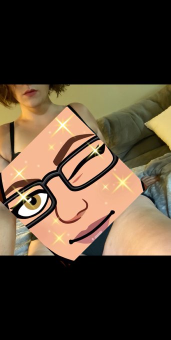 Took a photo shoot today ;) who wants to see?? #curvy #beautiful #nerd https://t.co/RroH8hU5QO<a href="/tag/beautiful"class="tags"><span>#beautiful</span></a><a href="/tag/curvy"class="tags"><span>#curvy</span></a><a href="/tag/nerd"class="tags"><span>#nerd</span></a>