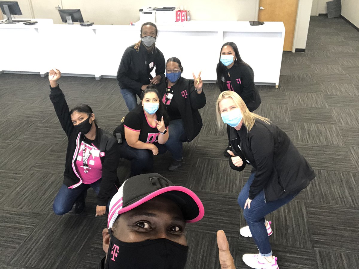 This team is dripping in TMO SWAG!!! Julia &amp; team in Jonesboro is about to catch 🔥🔥🔥<a href="/PGWireless/">Sprint PG Wireless</a> <a href="/HollyJoyRamos/">Holly Ramos</a> #customerobsessed #tmo #win