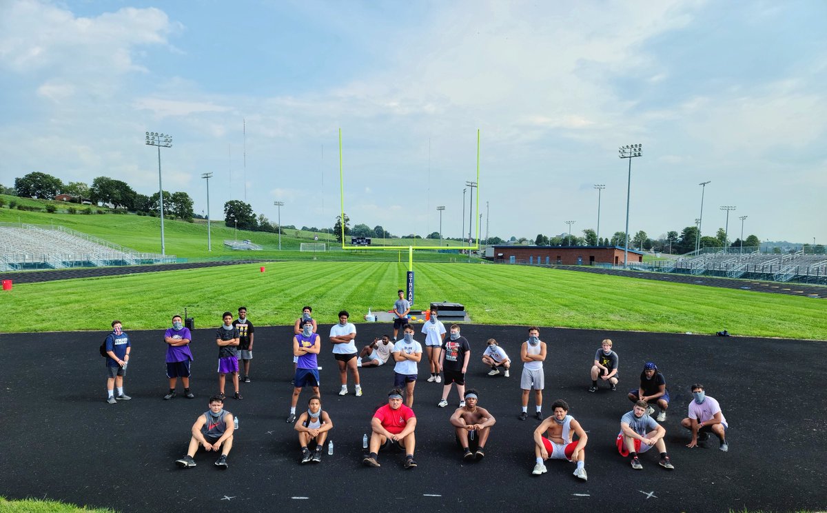 STREAKSFB's tweet photo. Blue ⚡️treak ⚡️trong...
One thing that keeps a lot of people from being a success is WORK 🏈💪🏈💪
Huge thanks and shout out to @trainNS3 for the offseason program!! #WeBelieve #BlueStreaks #EarnedNotGiven https://t.co/m8EZWOIwxb
