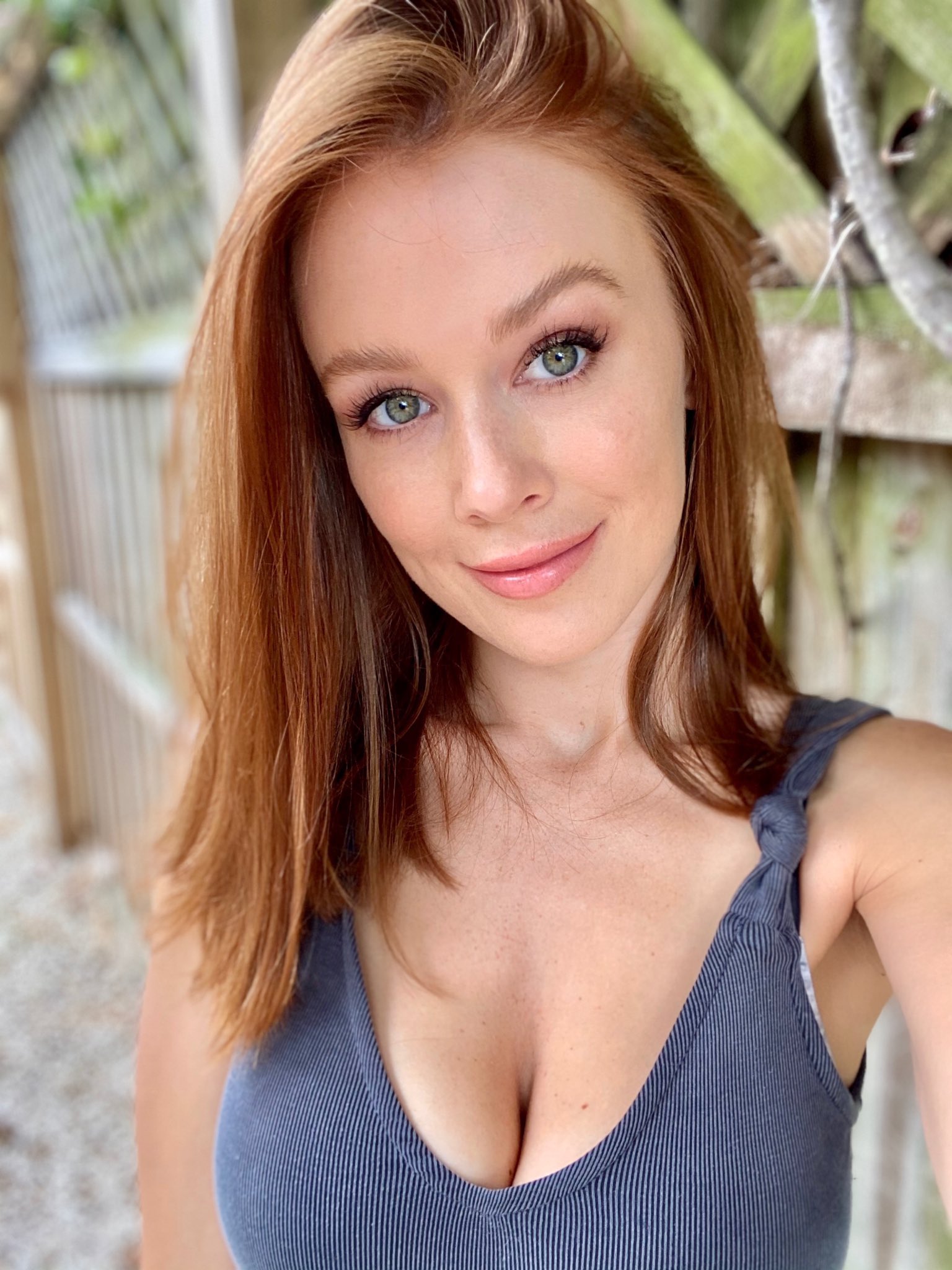 Leanna Decker on Twitter: "Hi 🤗 https://t.co/wC92nY5slW" / Twitter