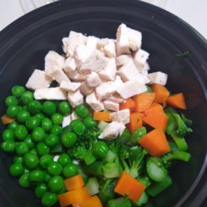 CupsForPup's tweet photo. Whats for dinner tonight? 
https://t.co/2Dkl3JGXxt 
.
#healthydog #dogfood #bestdogfood #healthydogfood #carrotsfordogs #cupsforpups #dogfood #freshdogfood #dogfooddelivery #howtofeedyourpup #whattofeedyourpup #cupsforpup #feedthemright #localpickup #chefcraftedmeals https://t.co/AeVbRhsGB3
