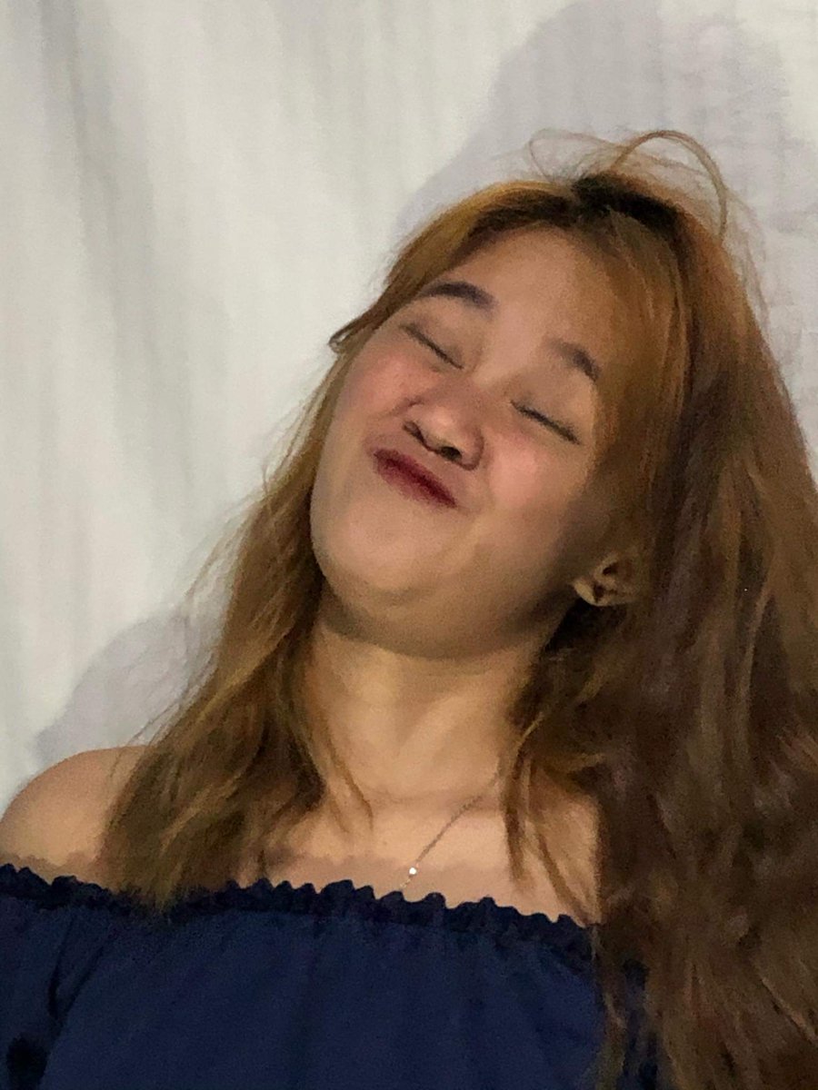 Phamclst_'s tweet image. Dalawang klaseng pag mumukha ko🤣