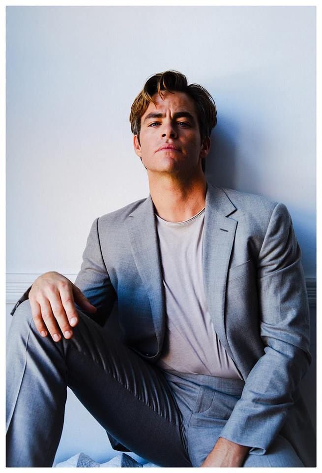  *iiii* Happy Birthday *iiii*  Chris Pine         