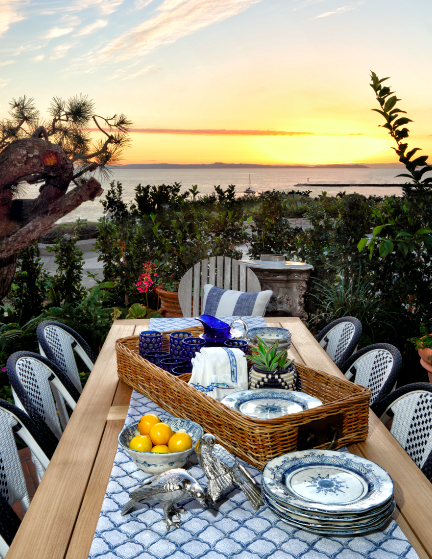 billstubbsMOL's tweet photo. Staying home isn’t so bad when you have this sunset view in your backyard! A golden hour dinner is the perfect start to a wonderful evening. https://t.co/lm8pA4qES8