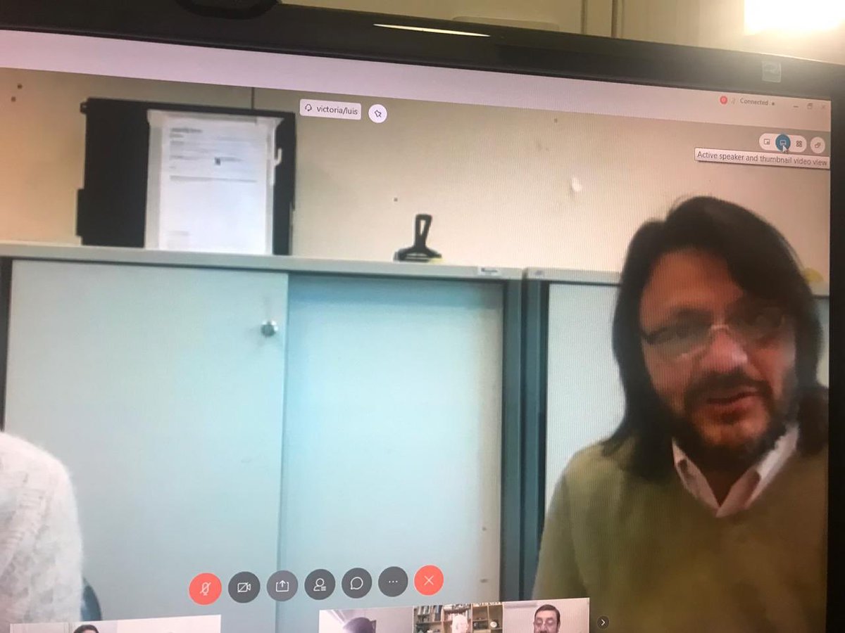 vikcolombo's tweet photo. Hoy junto al director del #Cenoc participamos del 3 Encuentro Experiencias, Desafíos y Propuestas del Tercer Sector organizado por @DiputadosAR . Para nuestra gestión es importante  el fortalecimiento de las organizaciones comunitarias en la reconstrucción del entramado social. https://t.co/PjbLjuo6h3