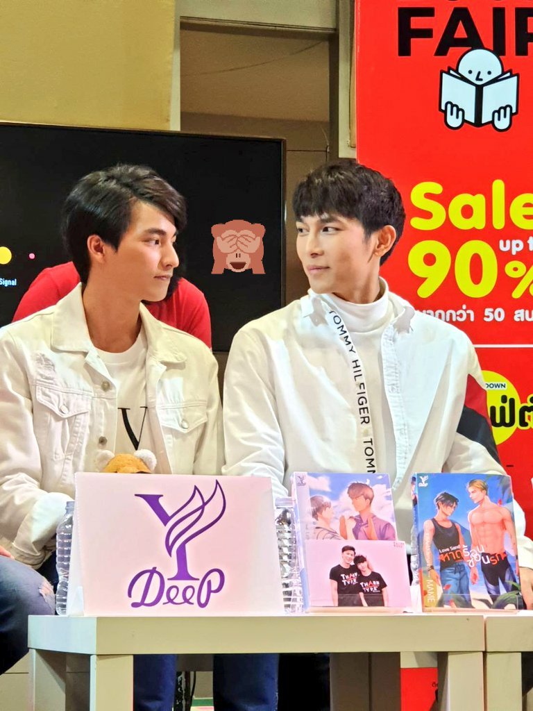 2019-03-09The day before Workshop 3 they had the SE-ED book fair event and every time I look at photos from this day all I can think about is what Gulf was planning to do the next day.. Gulf, prob: Tomorrow I'm gonna kiss this sexyass krapowmew  #MewGulf  #หวานใจมิวกลัฟ