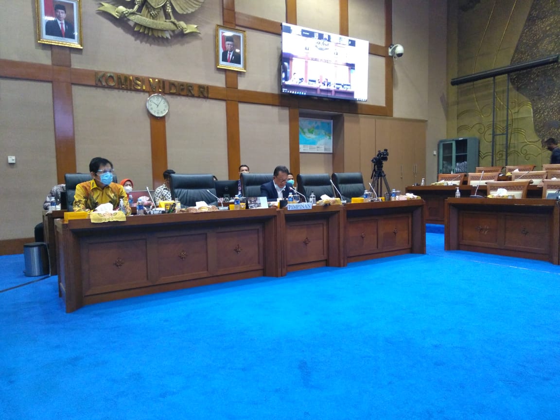 bapetenRI's tweet photo. Rapat Dengar Pendapat (RDP)
.
RDP antara Komisi VII DPR RI dan Menteri Ristek/BRIN dihadiri juga oleh Perwakilan Lembaga di bawah koordinasinya, Rabu (26/08).

RDP ini membahas tentang Laporan Keuangan Pemerintah Pusat (Kemenristek/BRIN dan LPNK) TA. 2019.

#BAPETEN 
#RDP https://t.co/Soc9reDYB5