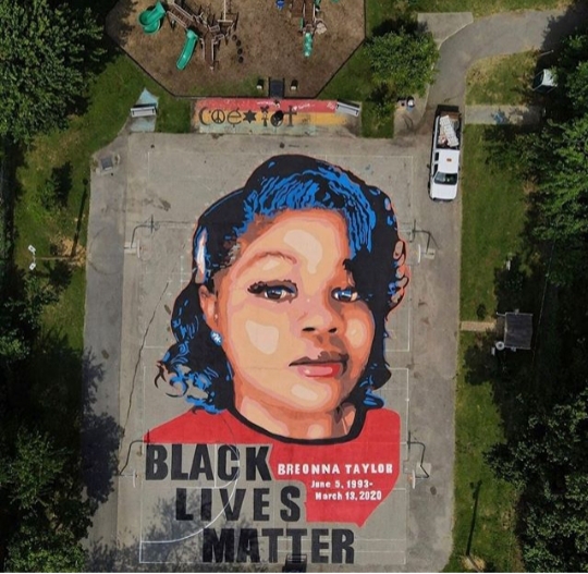 UNGRADIOSTATION's tweet image. Tune In Right Now!! #JudgesTable Jumping Off  ungradiostation.com New Music By @Chanelle_Tru @IfeJie @lilkie210 @JCFernandez1 Plus More. Check Us Out #RIP #BreonnaTaylor Prayers Up For #JacobBlake #Talibkweli #PlayingNow God Bless From @UNGRADIOSTATION