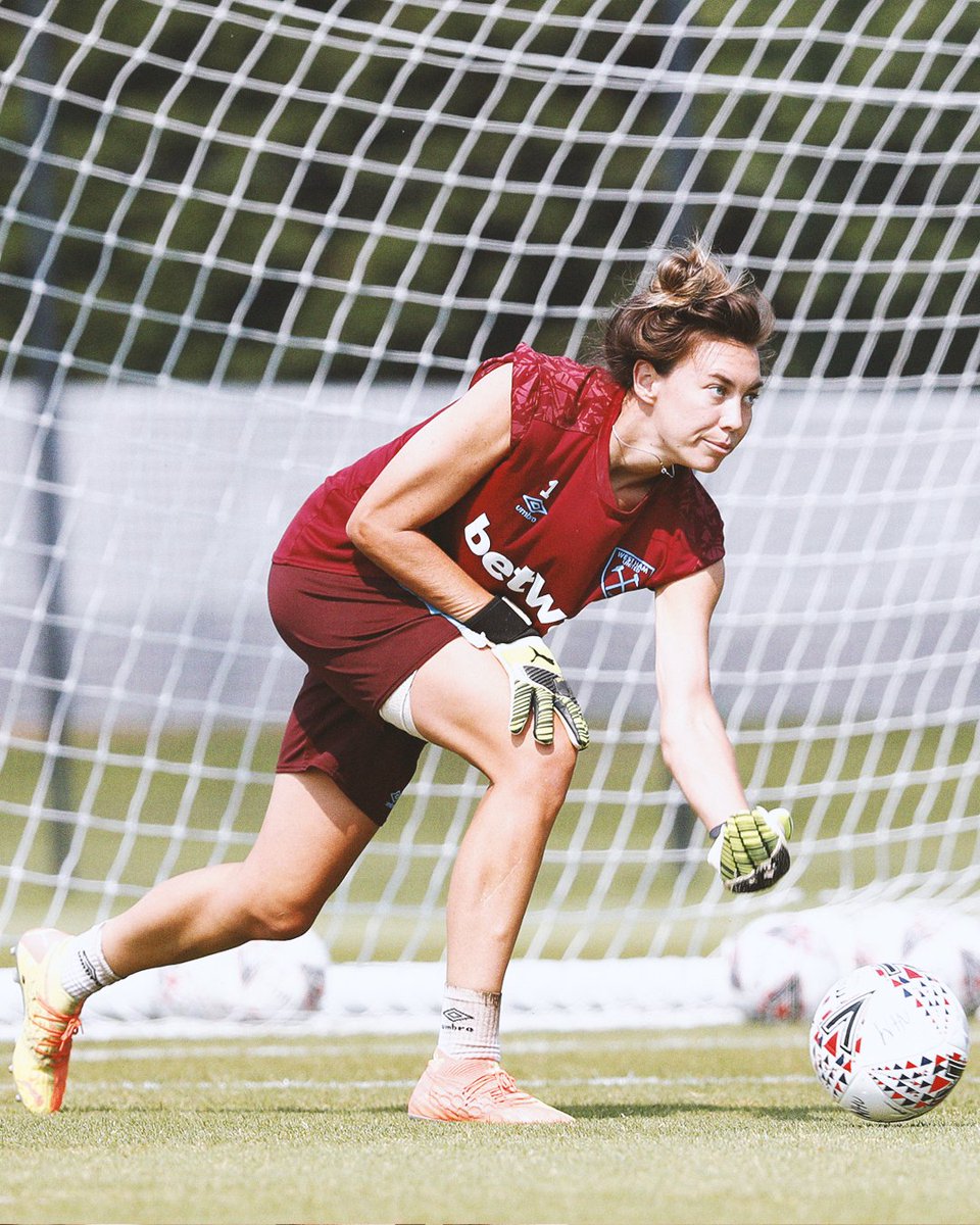 Name a better duo. We'll wait 😅

<a href="/court_brosnan18/">Courtney Brosnan</a> x <a href="/MaccaArnold1/">Mackenzie Arnold</a>