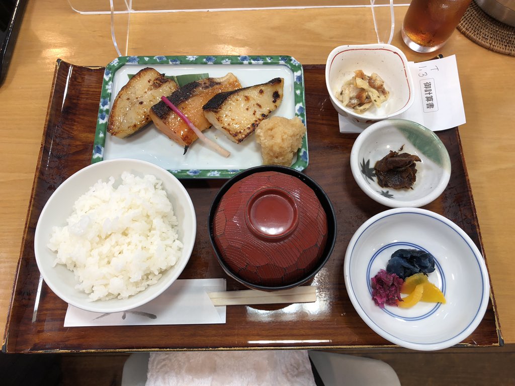 今日のお昼は、春馬くんがテレビで紹介してくれた銀座の魚久さんで