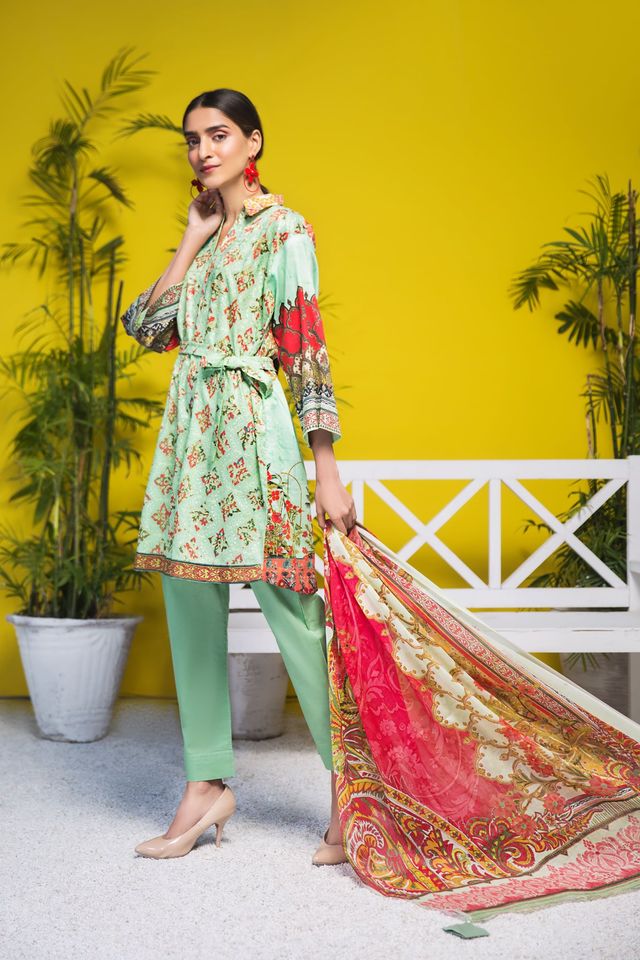 ZVbrand's tweet image. It&apos;s time to refill your wardrobe with our chic, stylish, fabulous &apos;SAWAN&apos; Digital Printed with chikan kari embroidery collection. Order now from our website or contact us directly on our FB page.    

#SAWANcollection #BrandZeevaro #Zeevaro #ZeevaroFabric