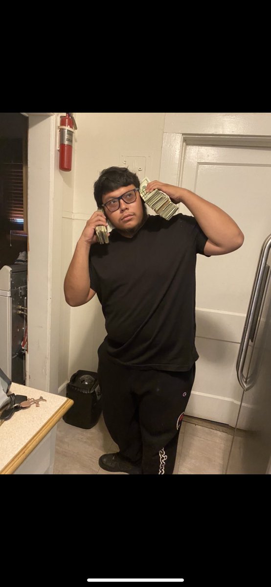 El_Kochiloco56's tweet photo. I thought a broke nigga said some https://t.co/2rrReAkYkW