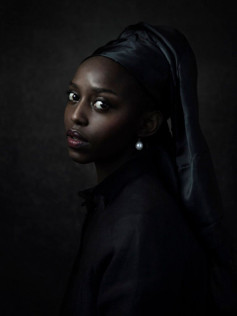 BeautifulBzarre's tweet photo. ICANVAS PHOTOGRAPHY AWARD FINALIST: @JennyBootPhoto - “Black girl with pearl”
.
The 2020 Beautiful Bizarre Art Prize is proudly sponsored by @INPRNT, @pixologic ZBrush, @icanvas_art ⁣&amp; Yasha Young Projects. 
.
See all 25 Photography Award Finalists at https://t.co/qRUoRCuWeO https://t.co/spGKxF71YO