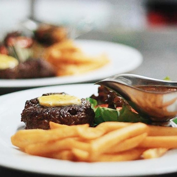 Medium ? or Well done ? Ready to pamper you.

#foodphotography #steakhouse #travelblogger #cafemakassar