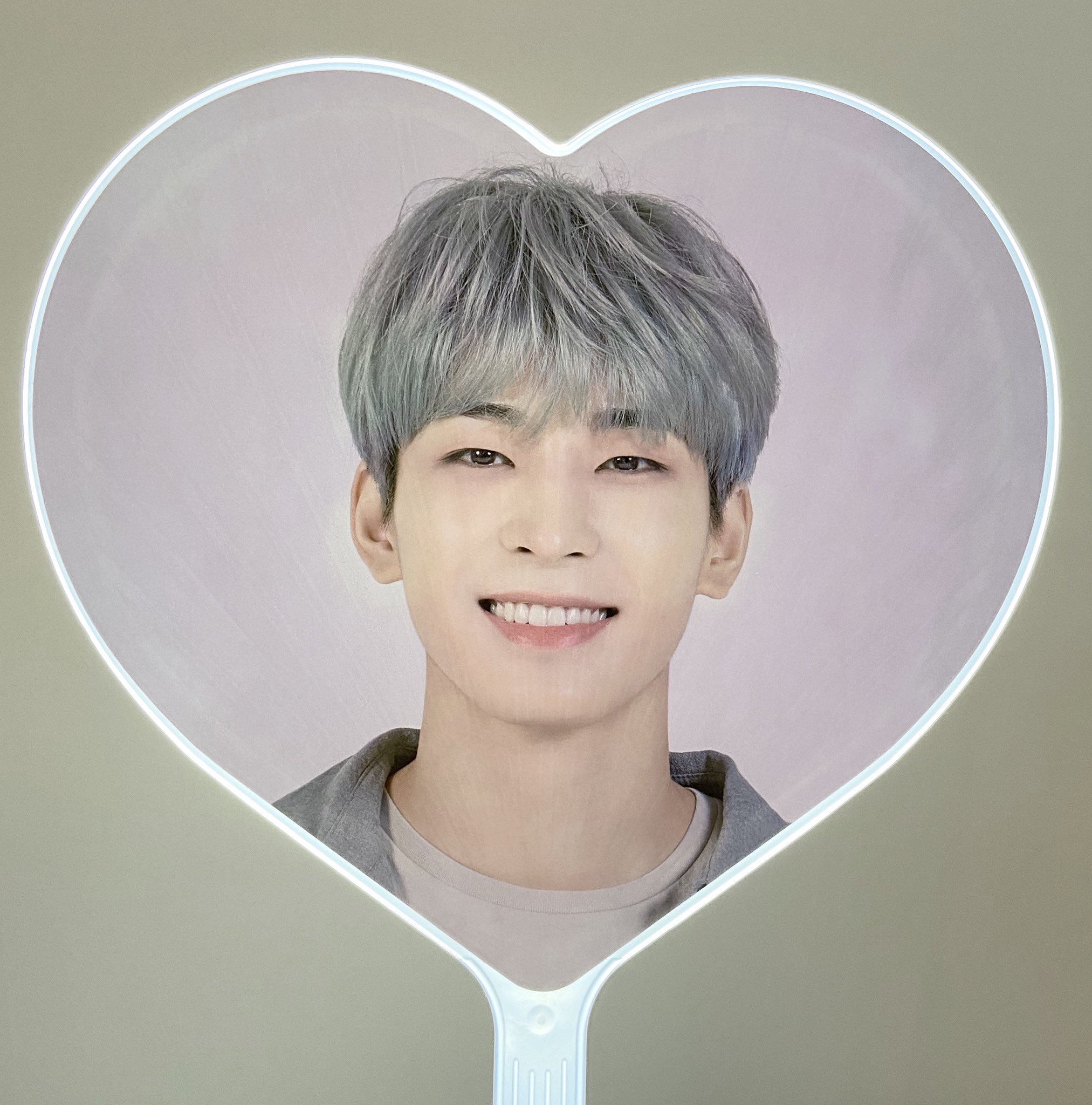 SEVENTEENうちわ キーリング 銀テ WONWOO CARATLAND SEVENTEEN - 2024 SEVENTEEN in CARAT LAND Official MD - K PLACE