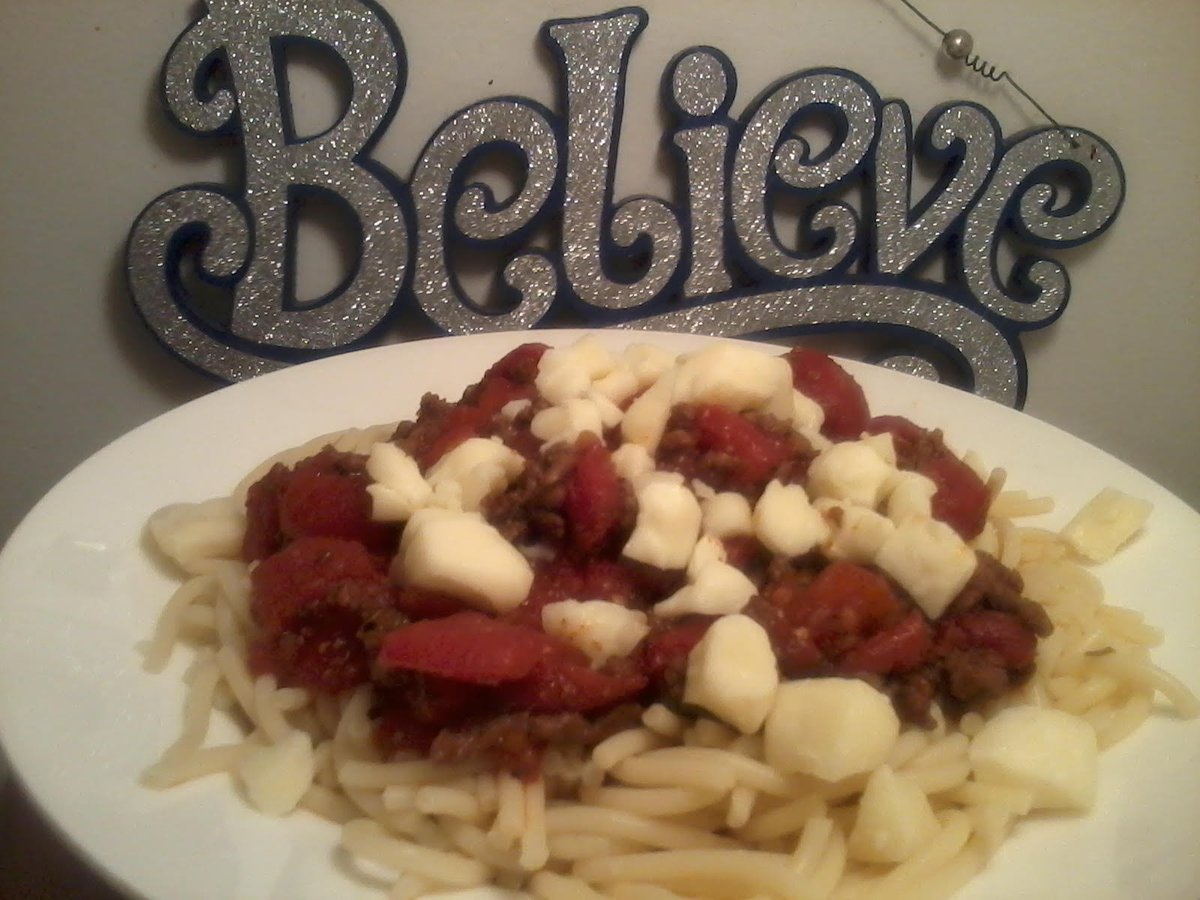 AilsaForshaw's tweet photo. Oh, #Yum! I juust added some Cheese Curds to my fave Taco Spaghetti! So good! 

Oh, Cheeses, that's good! Haha! 🧀🍝😋😍🥰

The key to making this #spaghetti a #10MinuteMeal - cook all the meat when u buy it, use some, freeze the rest
#FutureMeals! Yay! 

https://t.co/25TLcEbShg https://t.co/JjL2HYpM6S