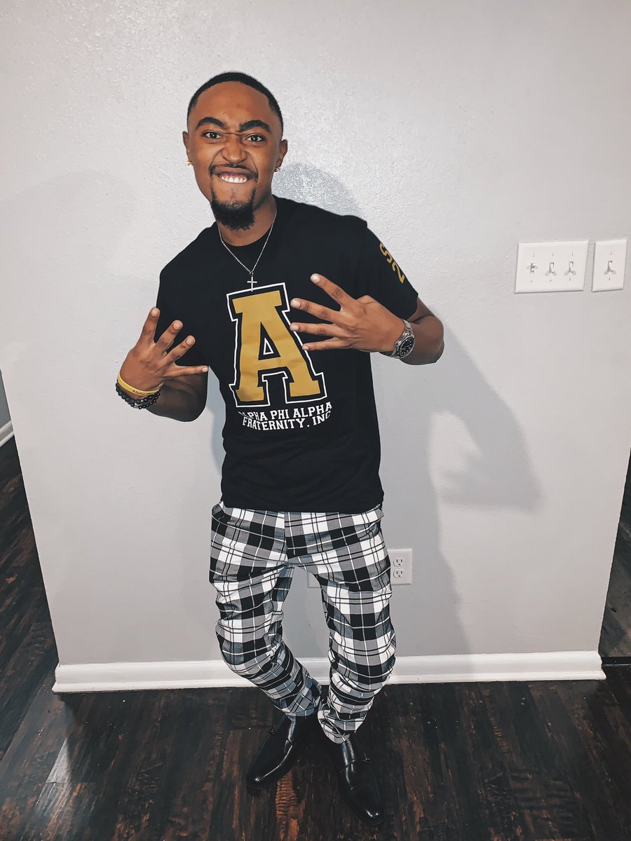 tre4farr's tweet image. I Pledged The BEST FRAT in The BEST CHAPTER 🦍💛🖤 #QU4DClub #ROCKCLUB #APHIA #BGD 🩸🩸🩸🩸