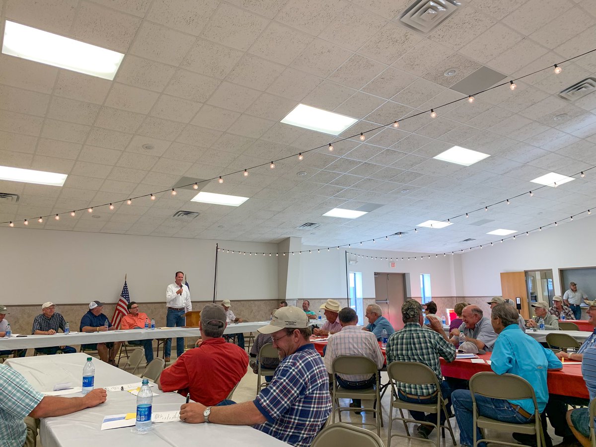 AugustPfluger's tweet photo. Enjoyed speaking with cotton growers in St. Lawrence at the Glasscock County Co-Op annual meeting tonight. God bless the true patriots and hard-working Americans of #TX11! https://t.co/GAcZWaDDjx