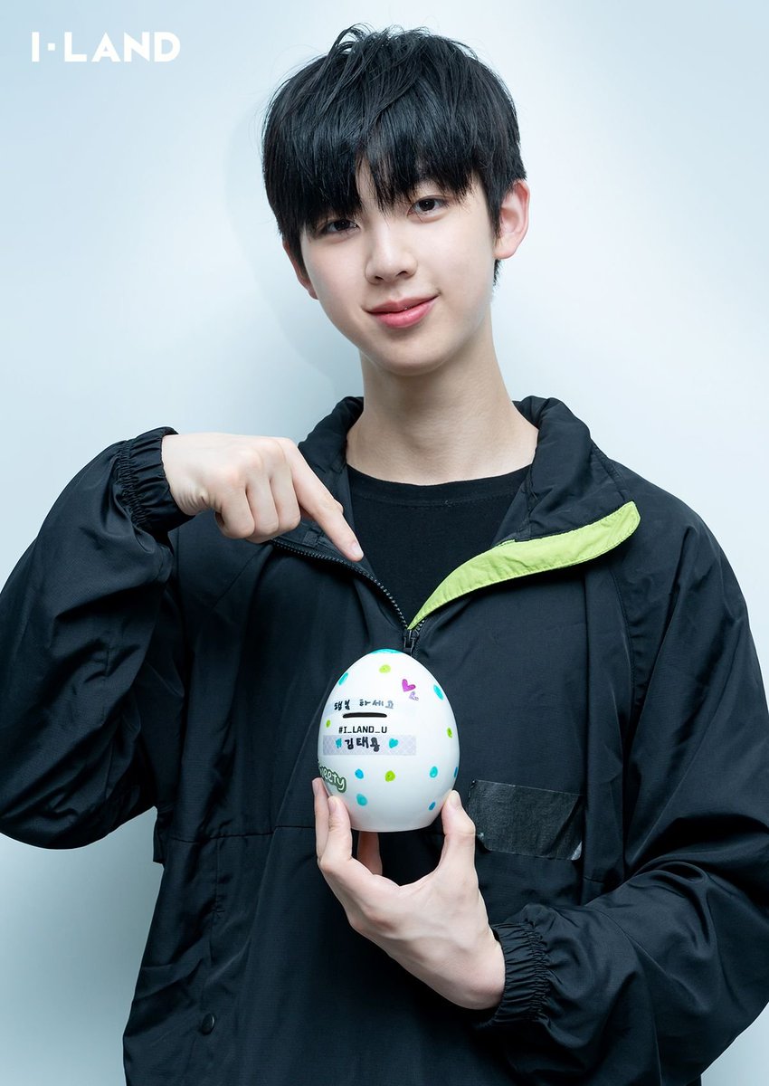 ENHYPENPeru's tweet photo. 「 FOTOS | 200825 」

#TAEYONG | SAVING BOX 🥚💰🧡
➤ User: EHEH0820
━━━━━━━━━━
#ILAND #I_LAND #아이랜드 #SavingBox
© ILANDPeru https://t.co/f6YDggOGZe