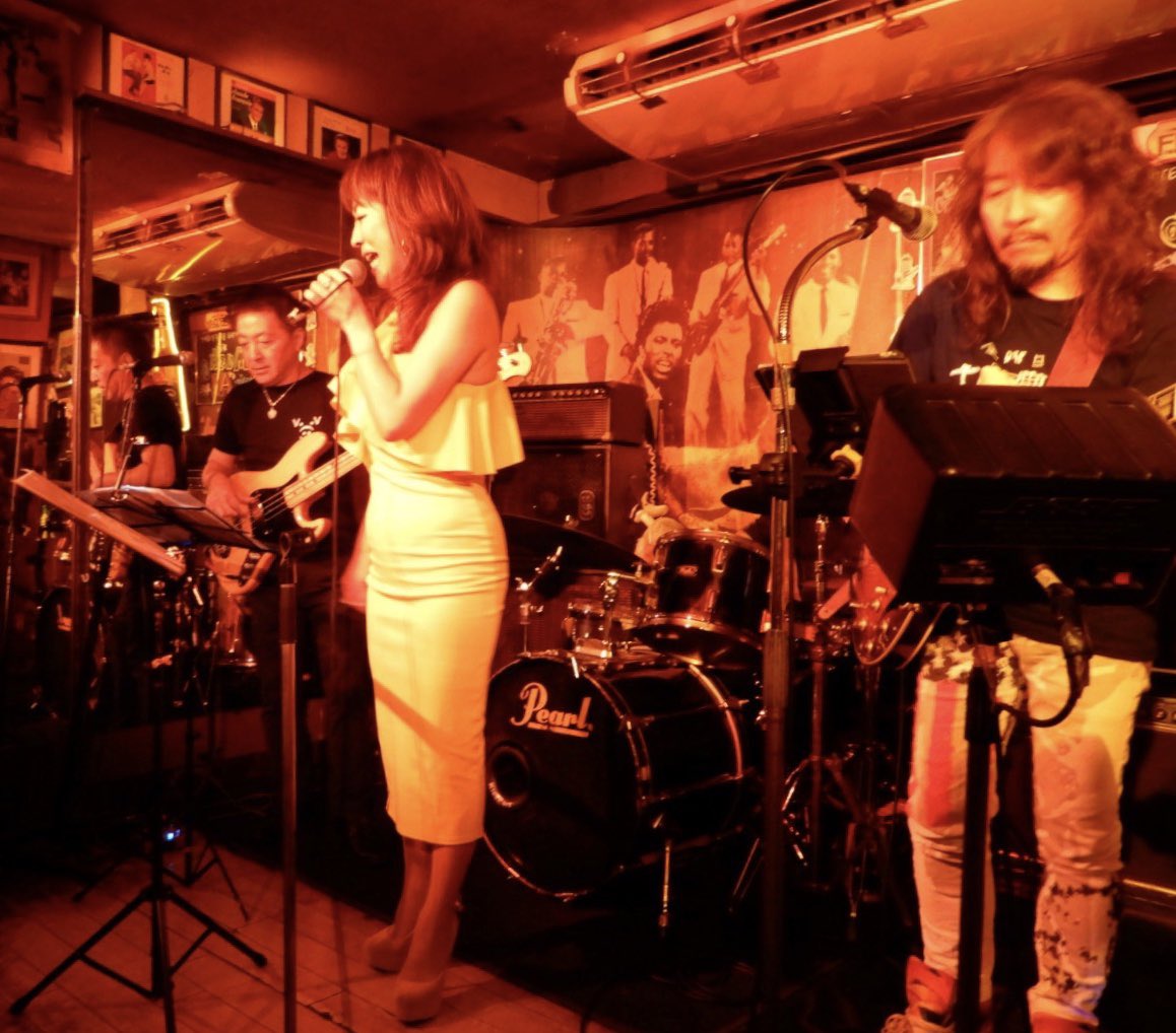 aimorimura's tweet photo. 久しぶりのLIVE🎤
楽しかったなぁ💕

#横浜フライデー https://t.co/qoj64LKELm