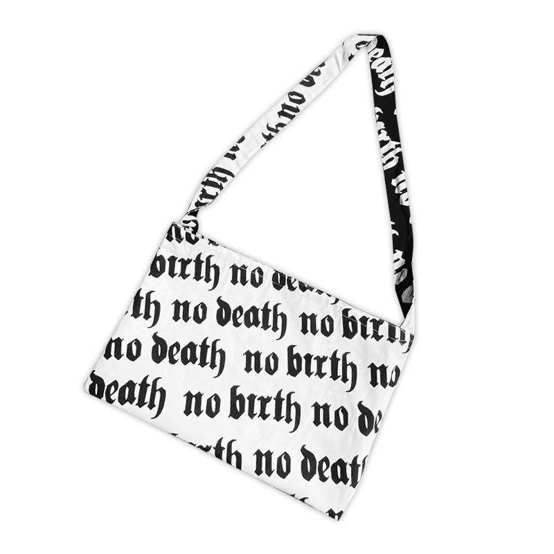 TRAVSVIII's tweet photo. nobirth nodeath reversible eco bag.
3000円
8/28 (土) 21:00〜
｜
@TRAVSVIII 
｜
#TRAVS #nobirthnodeath #ecobag
｜
■SHOP
https://t.co/kmglvArfa7
｜
■Instagram
https://t.co/5LRaBDXmJr https://t.co/5P1gwQajOD