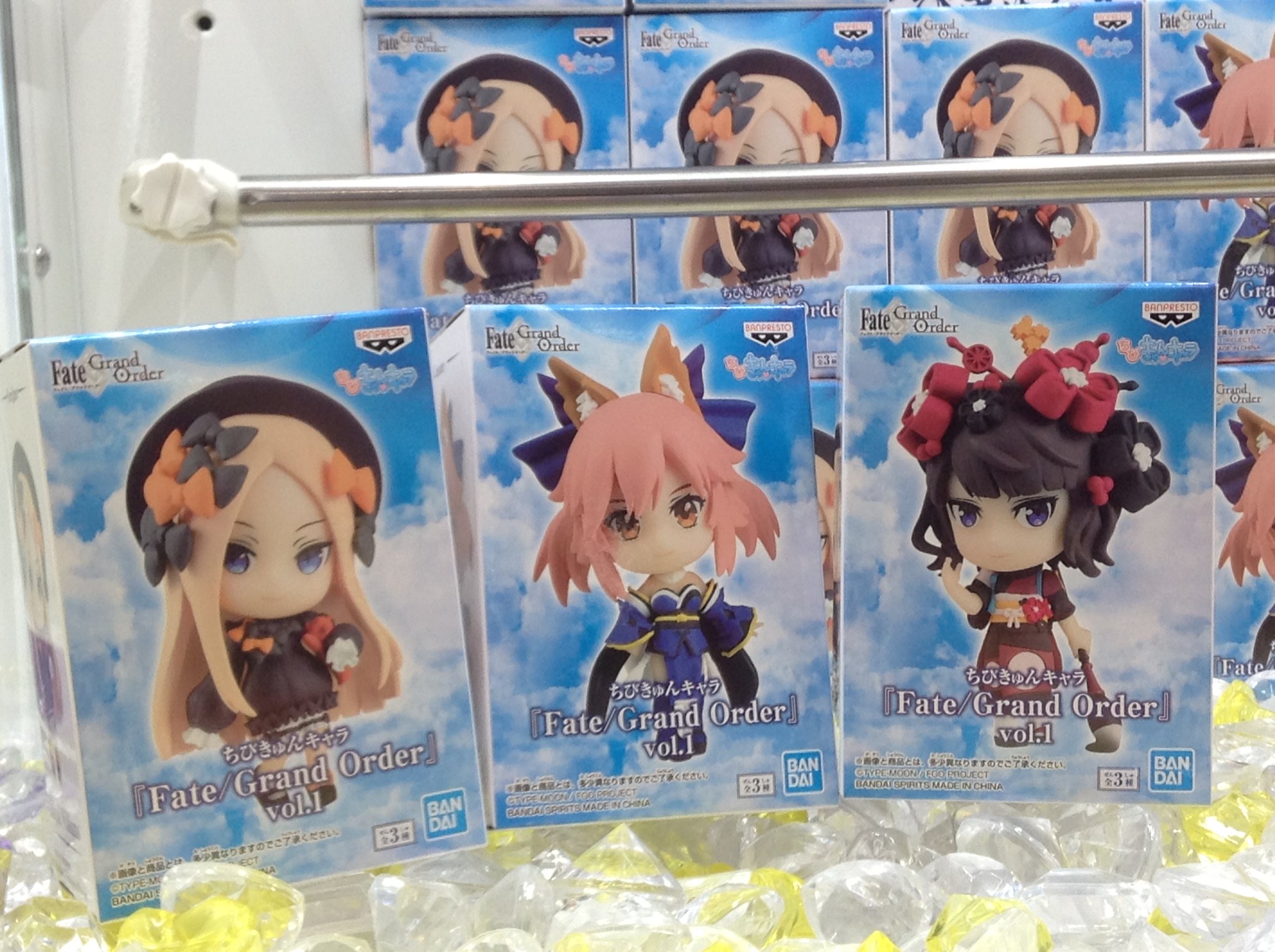 アップルグランリバー大井川 ちびきゅんキャラ Fate Grand Order Vol 1も入荷してます アビゲイル 玉藻の前 北斎の三人が登場です フォーリナーの二人に混じって玉藻の前がいるなんて驚きですね 可愛くて