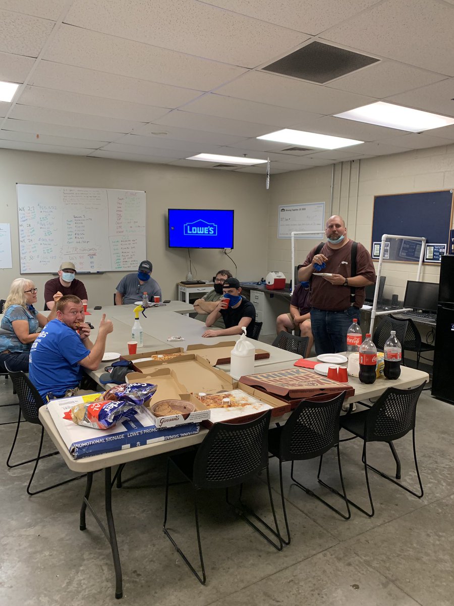 Shannon Moon (@slmoon2772) on Twitter photo Had a great time celebrating backend appreciation week with 4 of our stores tonight.  Thank you teams #454, #455, #477 & #1123! <a href="/Libfortheday/">Libby hager</a> <a href="/towny1203/">Ryan Townsend</a> <a href="/TracyKeyes1/">Tracy Keyes</a> <a href="/BenitoKomadina/">Benito.Komadina@Lowes</a> Had a great time celebrating backend appreciation week with 4 of our stores tonight.  Thank you teams #454, #455, #477 & #1123! <a href="/Libfortheday/">Libby hager</a> <a href="/towny1203/">Ryan Townsend</a> <a href="/TracyKeyes1/">Tracy Keyes</a> <a href="/BenitoKomadina/">Benito.Komadina@Lowes</a>