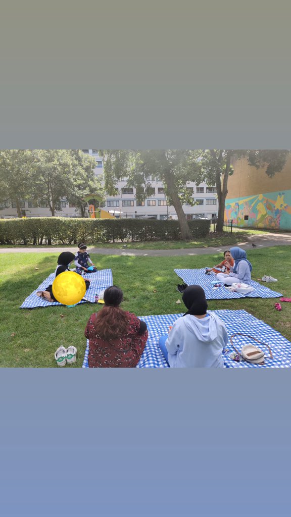 Origami workshop with the girls youth club   ✨🦢
.
.
#summer2020 #summeractivity #origamiworkshop #fun #mbsyouthclub #creative #marylebonebangladeshsociety #churchstreet