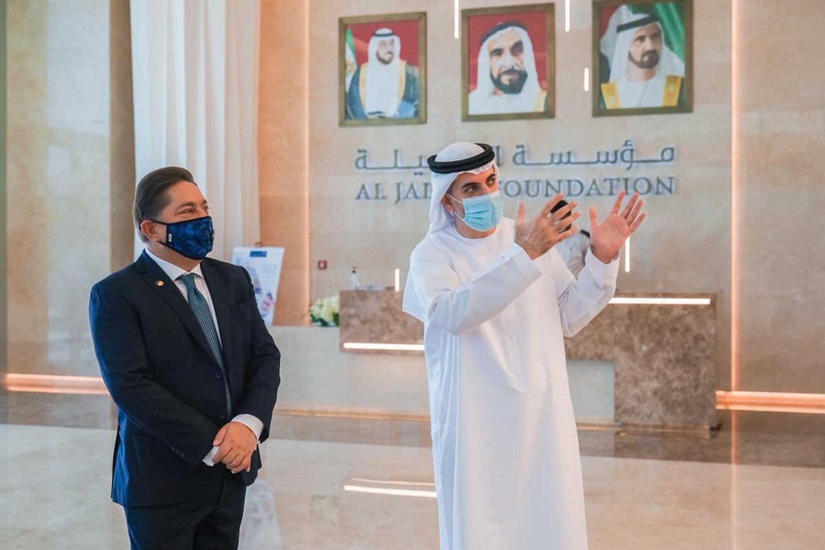 AmityDUBAI's tweet photo. Al Jalila Foundation CEO Dr Abdulkareem Al Olama with @AmityEduME CEO @vhussain, to recognise @AmityDUBAI and @AmityPresident’s contribution as a founding donor to @aljalilauae. #ResearchMatters #CircleofHope #HopeUAE #CrystalsofHope #BassmatRashidBinSaeed @DIAC_Community @KHDA https://t.co/fmnJIKGHne