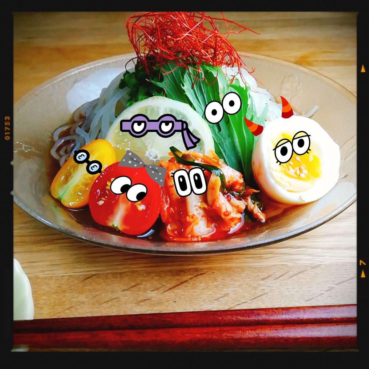 今日の夕ごはんは冷麺🍴
旦那が作ってくれました😊美味しかった✨
盛りつけが斬新すぎて具が集合写真撮りに集まってきてる風にみえてきた👀
#冷麺 #集合写真 #だんな飯 #料理好きな人と繋がりたい