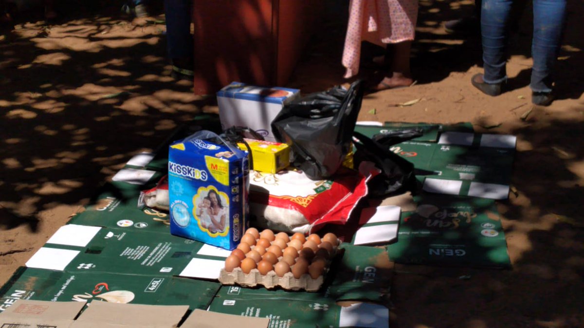 wfp_mozambique's tweet photo. #WFPDelivers: today the mobile shop is provinding #CashBased food assistance in Pemba to:
 - 1776 people in Chuiba "E";
- 1039 pe in Mahate;
- 144 pe in Mahate B;
- 544 pe in Muxara;
- 511 pe in Muxara B
#savinglives on the #frontlines of #HumanitarianCrisis in #CaboDelgado https://t.co/dgh0d5Eb91