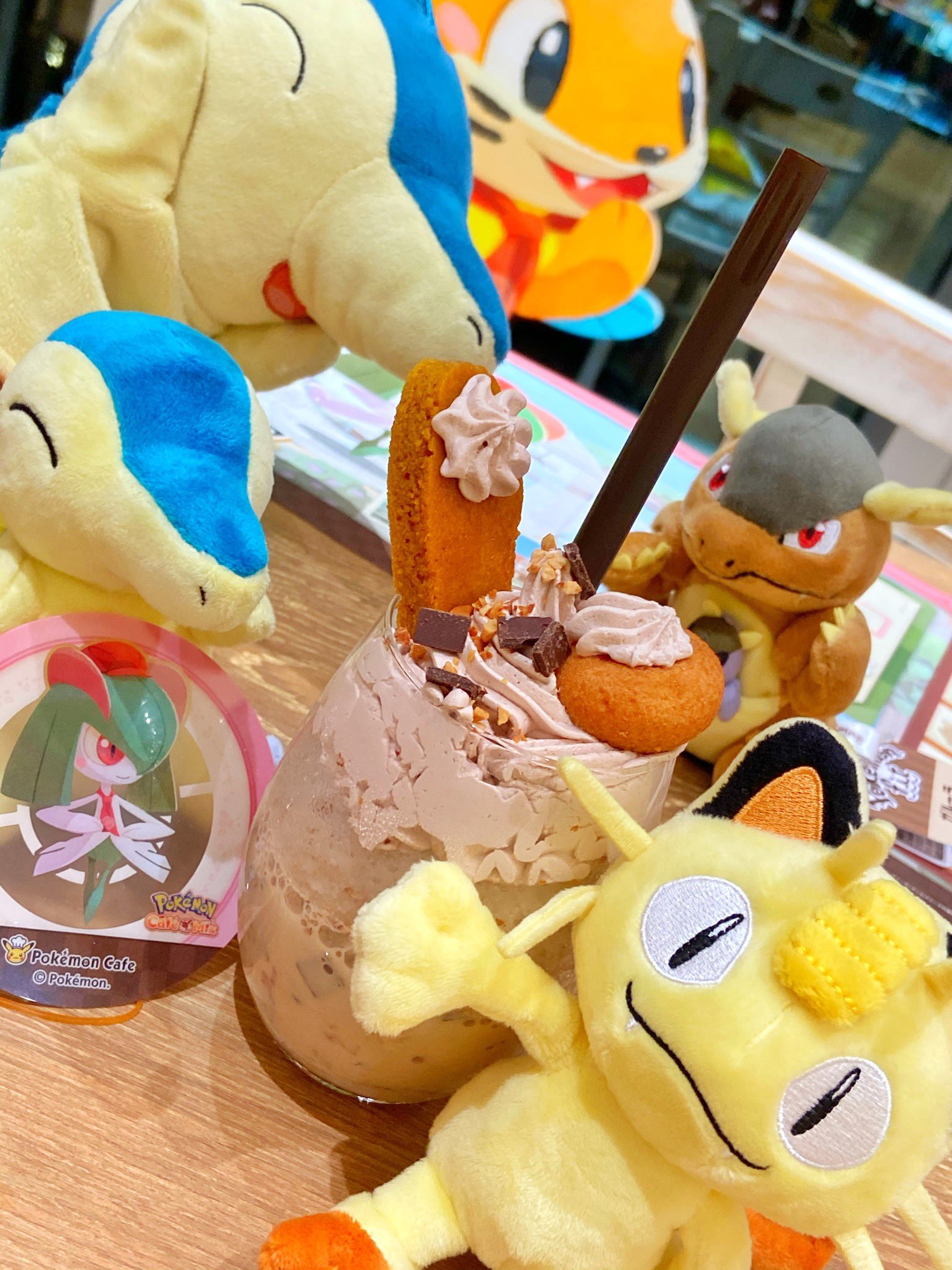 ヒノッチ Rt Hinopika 今宵はお迎えしたばかりのfitちゃんたちとポケモンカフェ ミミロルフラッペ この ゴンベには逢うの初めてだ 不思議と馴染み深く感じるこのカラーリング ポケモンカフェ ポケモンカフェミックス T Co