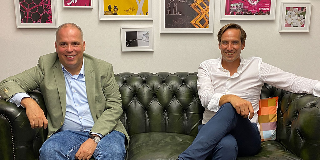 Haben Weinproduktion und #telekom Gemeinsamkeiten? Wie wird ein Traditionsgeschäft innovativ, bleibt seinem Ursprung aber treu? Über das und mehr hatte ich die Freude, mit <a href="/JochenDreissig1/">Jochen Dreissigacker</a> zu sprechen. Reinhören und #dabei sein. #podcast #meetthecxo cdn.podigee.com/media/podcast_…