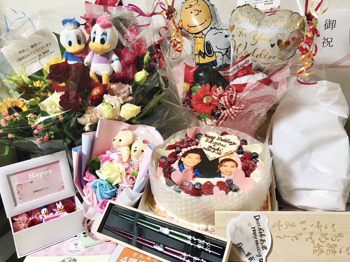 【ご報告】
私事ですが本日
15周年の日に入籍させて頂きました💍

皆様全てに直接お伝え出来ず
こちらからのご報告ですみません…

陸上名や、中身も外見も
ワダマキのままで
ほぼ変わりませんが
陸上も家庭もパワフルに
私らしさを貫きますので
変わらず宜しくお願い致します♥️

2020.08.26 和田麻希