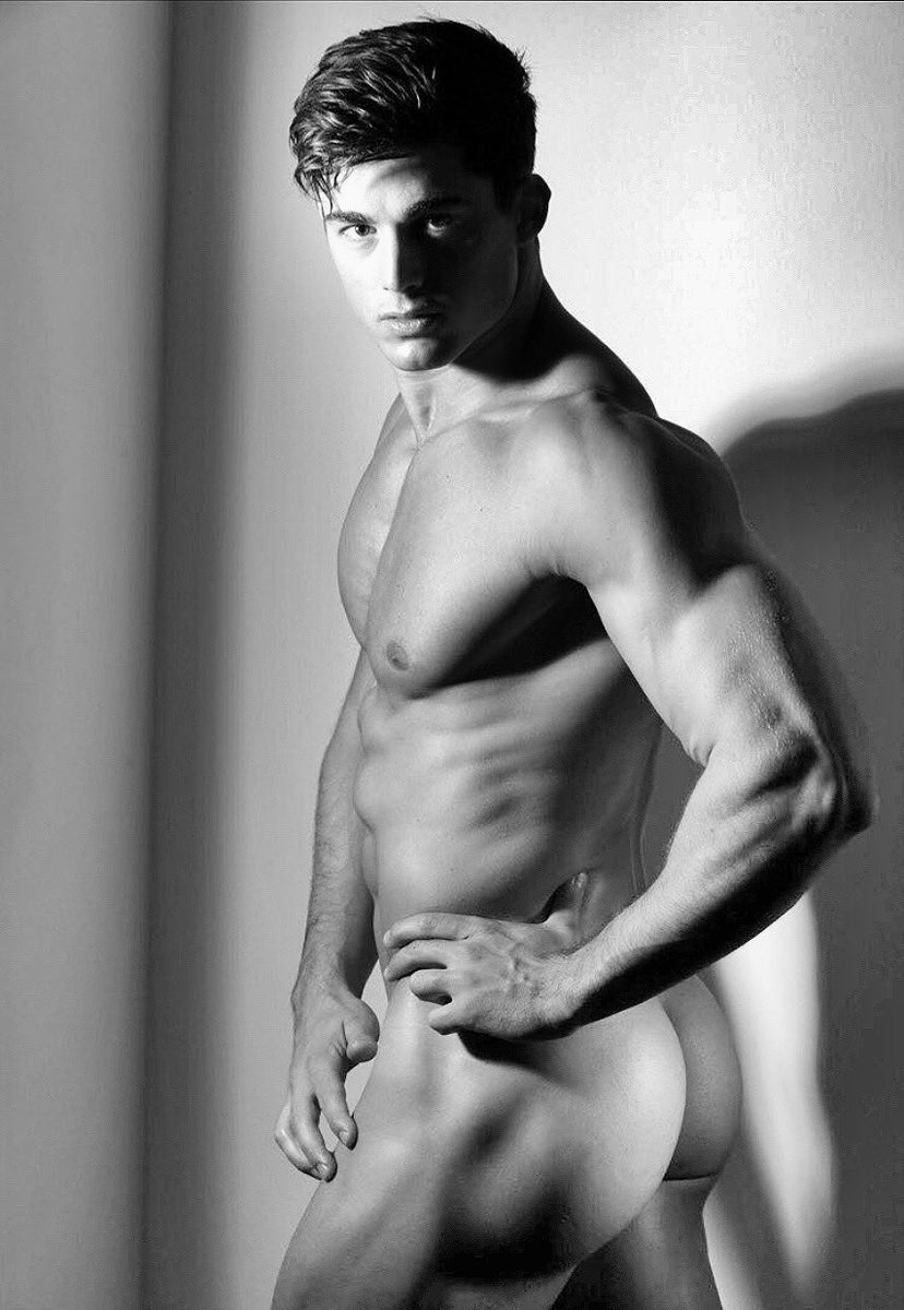 MyGayGallery143's tweet photo. Men of our Dreams 💪🥰❤️💦😛🤤

i ❤️ Pietro Boselli https://t.co/un8OYZlm7X